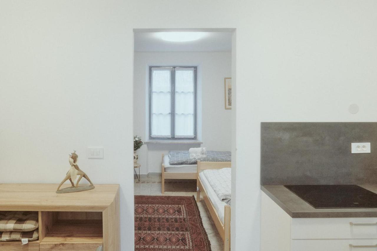 Apartments Pr' Stormanu Kanal Екстер'єр фото