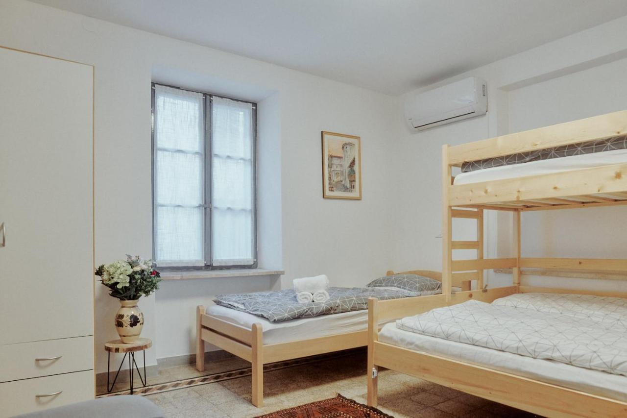 Apartments Pr' Stormanu Kanal Екстер'єр фото