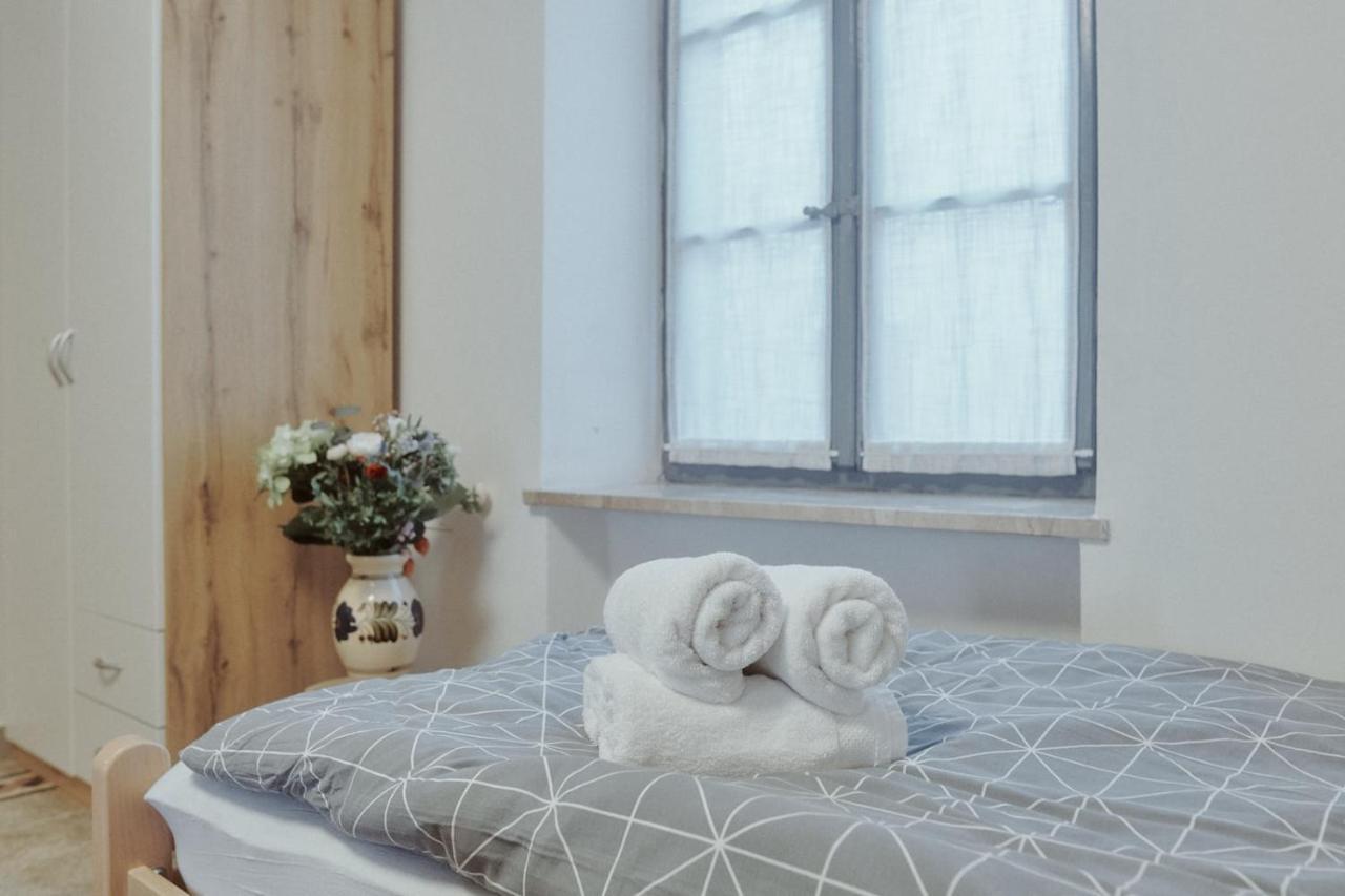 Apartments Pr' Stormanu Kanal Екстер'єр фото